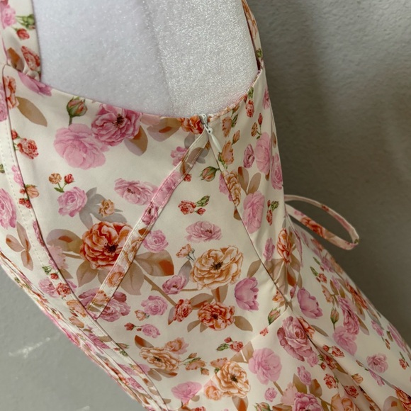 Corset Floral Print Dress - Picture 3 of 7